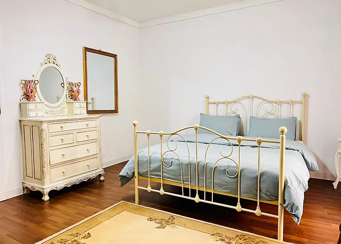 1 Salina Seaview Retreat *